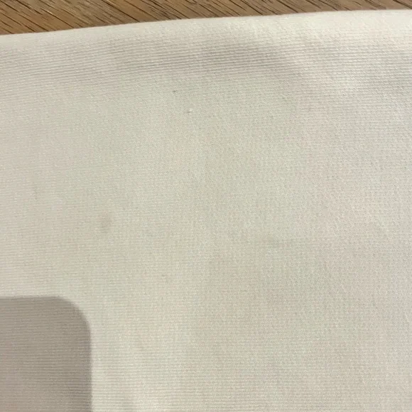 BRANDY MELVILLE CREWNECK - Picture 7 of 9